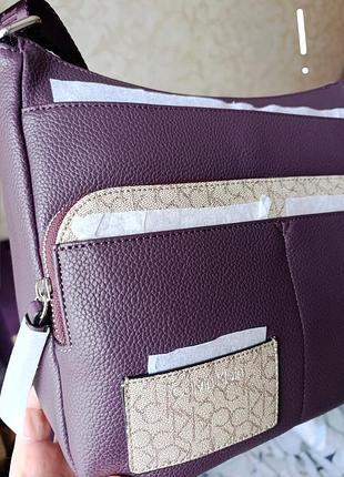 Сумка-месенджер calvin klein lorelai жіноча крос-боді сумка через плече штучна шкіра h4afyek4 сливовий