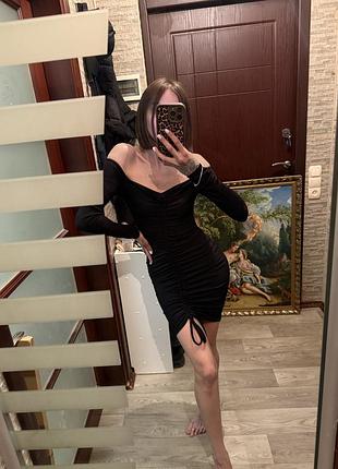 Черное платье