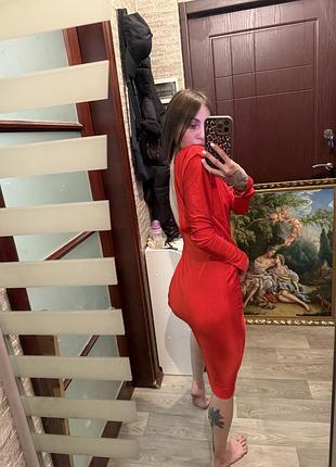 Красное платье 2