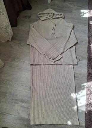 Женский костюм