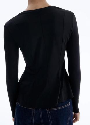 Топ з баскою чорного кольору h&m 2