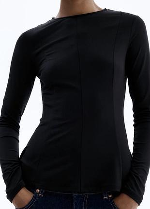 Топ з баскою чорного кольору h&m 5