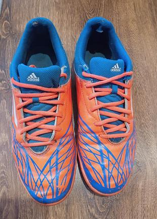 Продам мужские футзалки бренда adidas