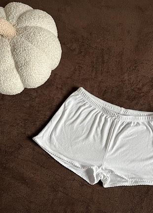Легенькі жіночі білі шорти для дома сну primark