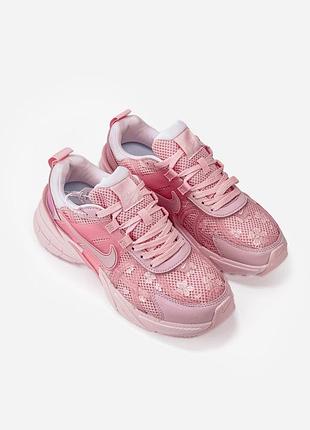 Новая модель 
nike runtekk v2k pink flowers
