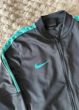 Мальчишка спортивный костюм nike