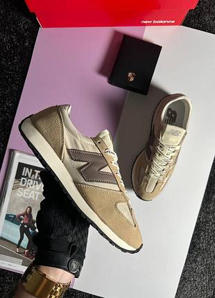 Жіночі кросівки new balance 471 sand beige