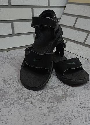 Сандалии от бренда nike acg