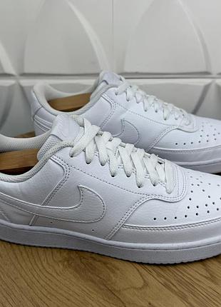 Оригінальні кросівки nike