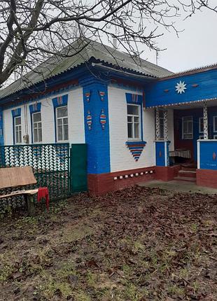 Продается дом черногивская область, нежинский район. дом газифицирован, земельная область привализована.