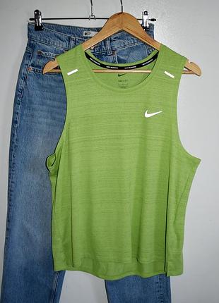 Nike dry fit класна еластична майка