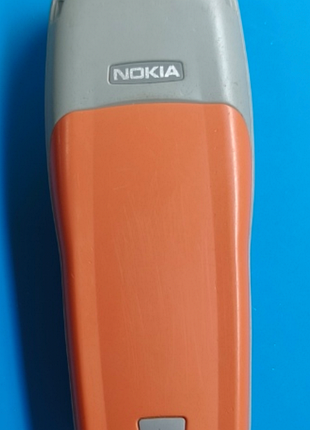 Nokia 1100 с аккумулятором 2
