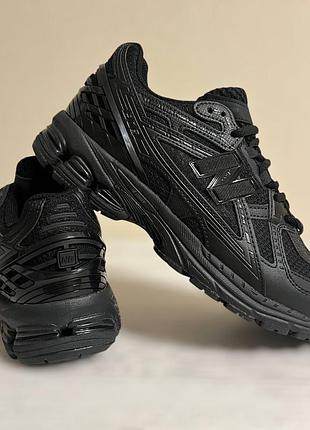 Balance 1906u black 2