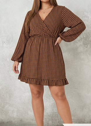 Платье в клетку in the style uk24