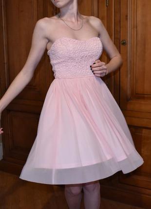 Праздничное нежно-розовое платье1 фото