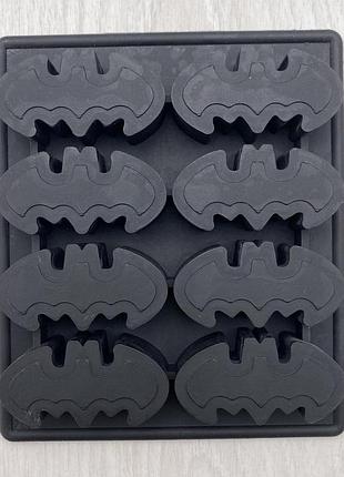 Силиконовая форма для льда шоколада печенья batman бэтмен 16*10 см