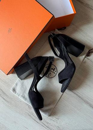 Босоніжки hermes
