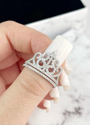 Серебряное кольцо корона с белыми цирконами, кольцо из серебра с камнями в виде короны