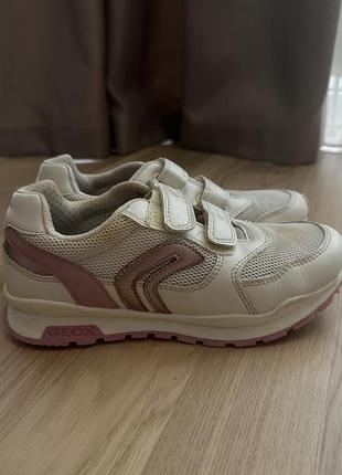 Кросівки geox 33р