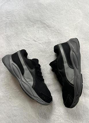 Кросівки фірми puma 40 розміру за устілкою 26 см.