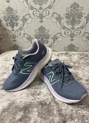 Кросівки new balance