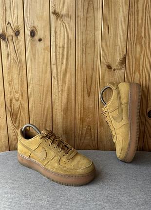 Шкіряні весняні кеди взуття кросівки nike