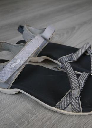 Сандалі teva босоніжки (40 р)