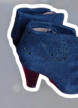 💙👢 жіночі замшеві ботильйони зі стразами на шнурівках