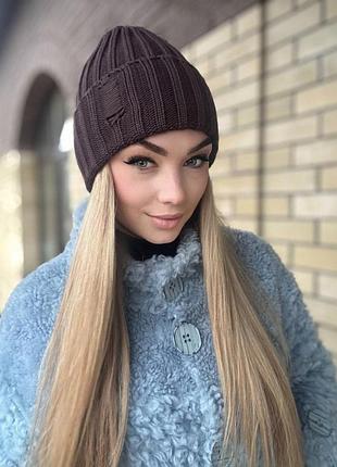 Тренд! женская теплая зимняя шапка с рваностями на микрофлисовой подкладке vida, женская рваная шапка, брауни