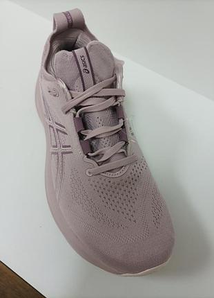 Кросівки жіночі asics 40.