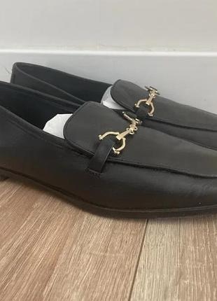 Стильні жіночі лофери від zara з натуральної шкіри, 38р