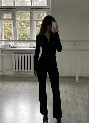 Чорний комбінезон від catssuit
