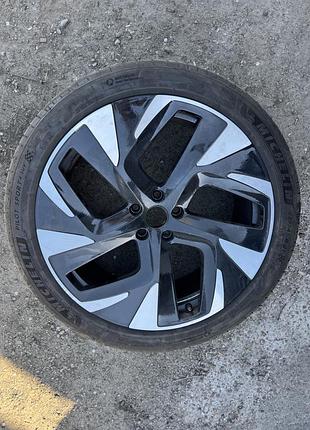 Диски з шиною літньою 235/45 r21