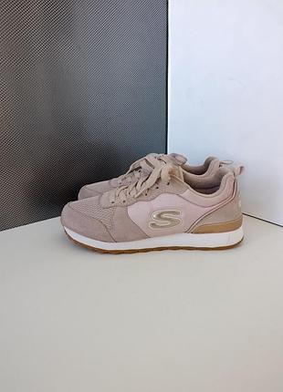 Жіночі кросівки skechers