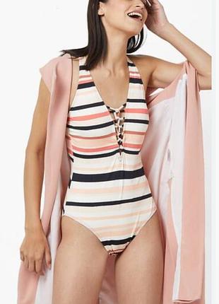 Красивый слитный купальник/ s/ brend marks &amp; spencer