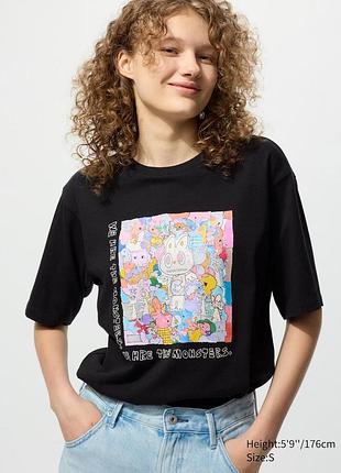 Футболка uniqlo чорна pop mart ut graphic t-shirt