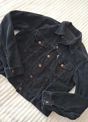 Куртка женская штруксовая черного цвета levis, euro m( 38)