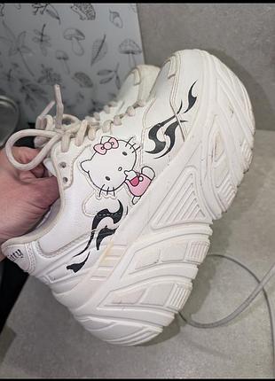 Кроссовки на платформе для девочки, размер 35,5. hello kitty