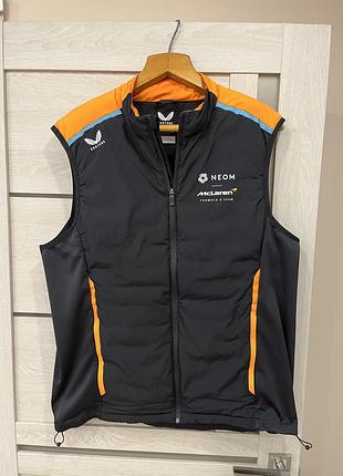 Жилетка castore mclaren f1 team hybrid vest розмір xl оригінал безрукавка