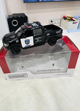 Машинка металева інерційна ford police kinsmart