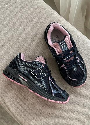 Класні жіночі кросівки new balance 1906r eclipse pink taffy чорні з рожевим