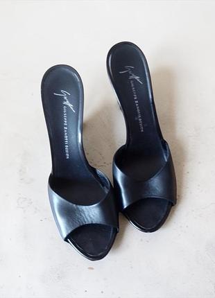 Giuseppe zanotti босоніжки 39