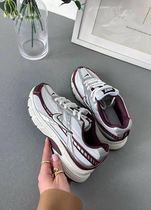 Initiator metallic/bordо nike