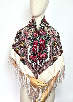 Украинский народный платок с цветами 105*105 с бахромой молочный
