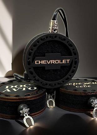 Дерев’яний ароматизатор з логотипом chevrolet ( шевроле )