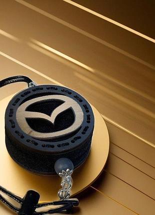 Дерев'яний ароматизатор із логотипом mazda (мазда)