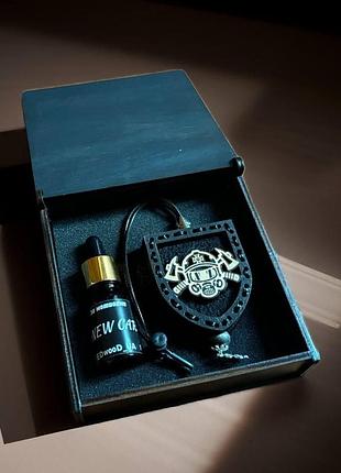 Ароматизатор в машину с логотипом дснс p. rabanne-« lady million »