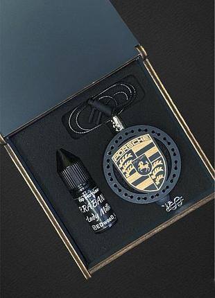 Ароматизатор в авто с логотипом porsche ( порше) комплект из дерева versace«eau fraiche»