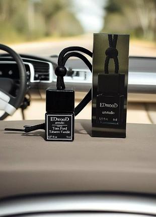 Ароматизатор в авто подвесной tom ford " tabacco vanille"