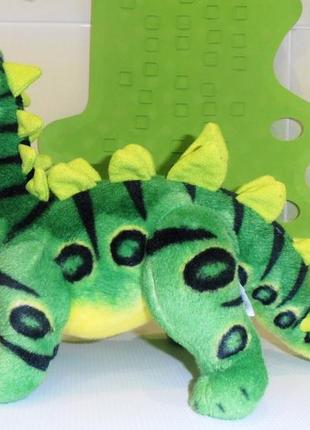 Дуже добрий динозаврик